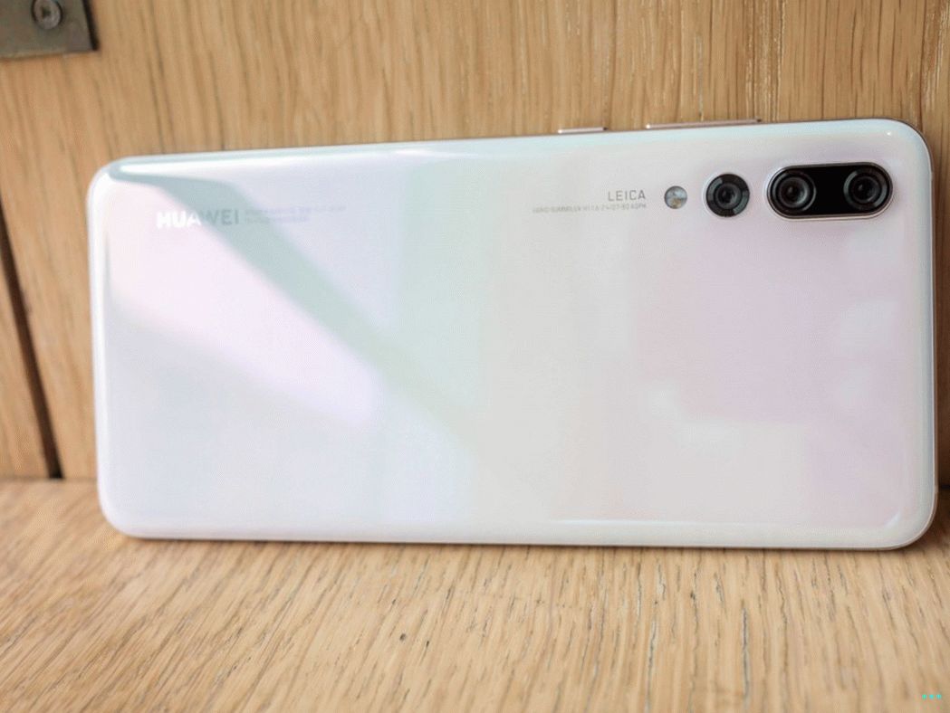 P60 pro 8 256gb rococo pearl. Huawei p20 Pro белый. Хуавей р20 белый. Huawei p20 Pearl White. Huawei p20 Pro USB.